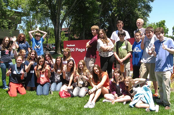 image of the FastForward Adventure Reporters posed outside Facebook Headquarters