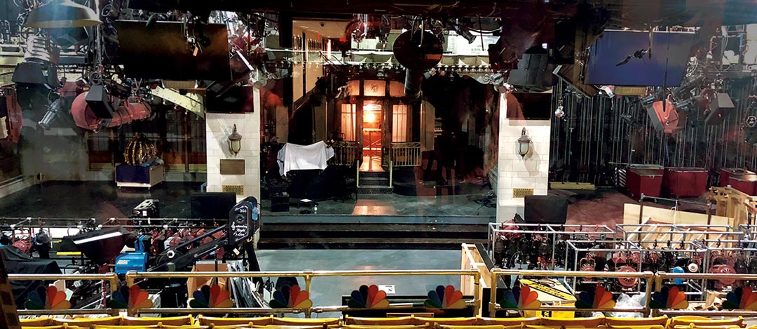 Image of the SNL main set